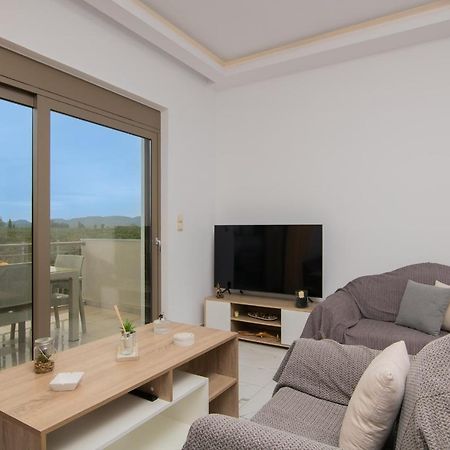 Happiness Apartment Laganas Luaran gambar