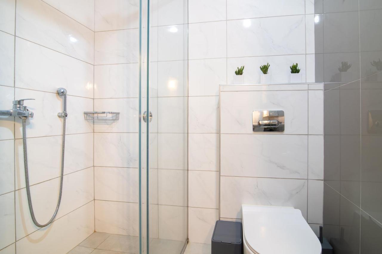 Happiness Apartment Laganas Luaran gambar