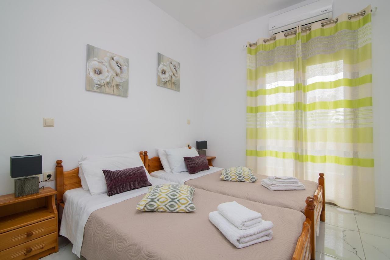 Happiness Apartment Laganas Luaran gambar